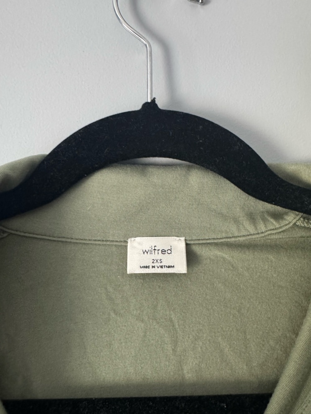 Aritzia Wilfred Sage Green Pose Long sleeve Size: 2XS ✨NWT✨ - Picture 4 of 4
